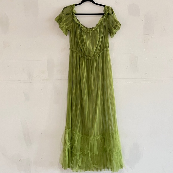 Dresses & Skirts - Lime green lace summer dress